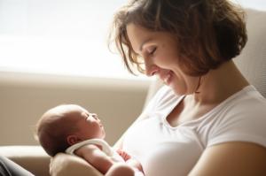 Imagem para o artigo: Postpartum Body: Why It's Not 'Bouncing Back' & How to Heal